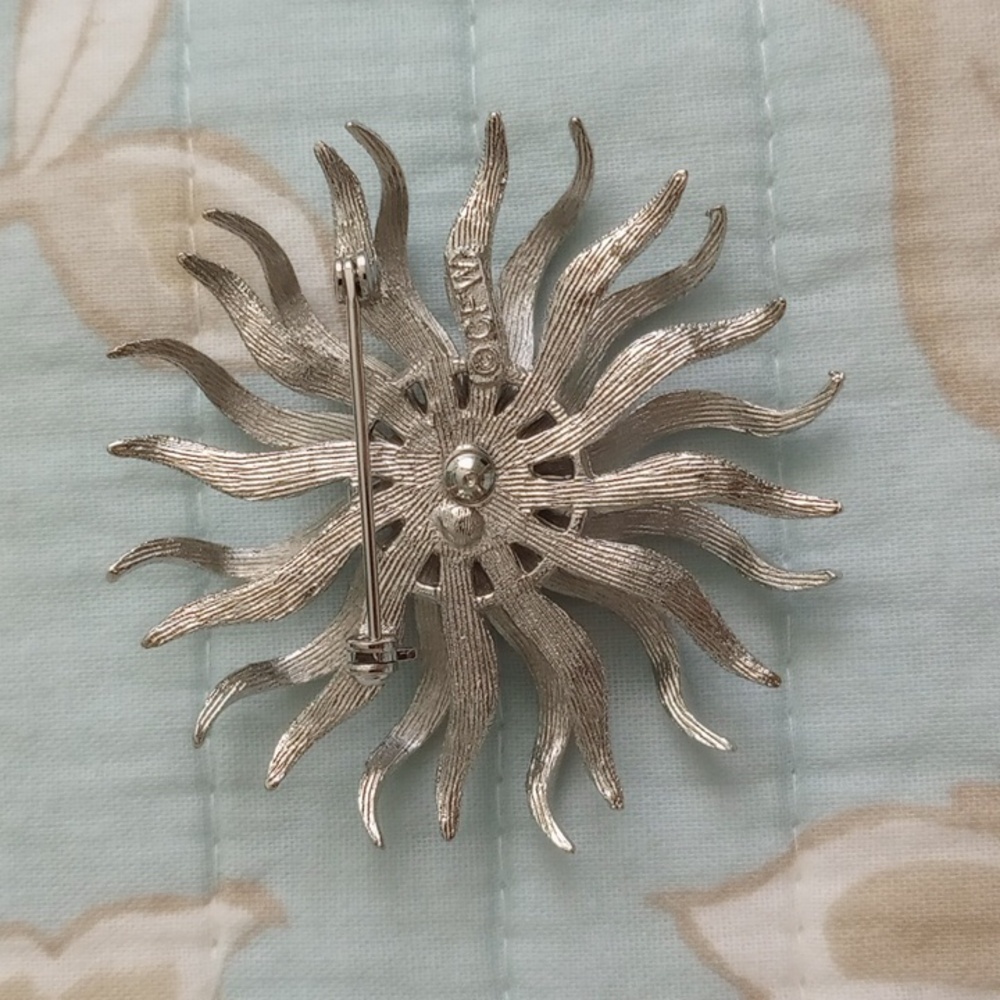 Vintage Octopus Broach Pin Silver Tone - Picture 4 of 6